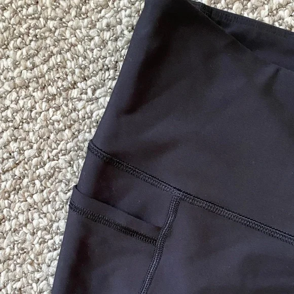 Women’s Black Power Soft Capri Leggings - Picture 3 of 6